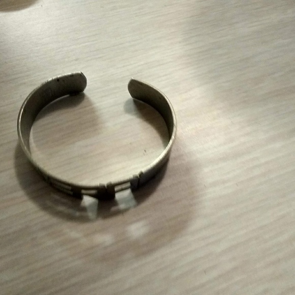 Stuff - Picture 5 of 5